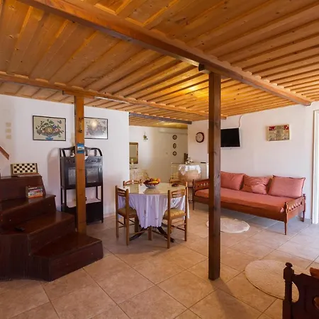 The Old House - Wood & Stone Tatil Evi *
